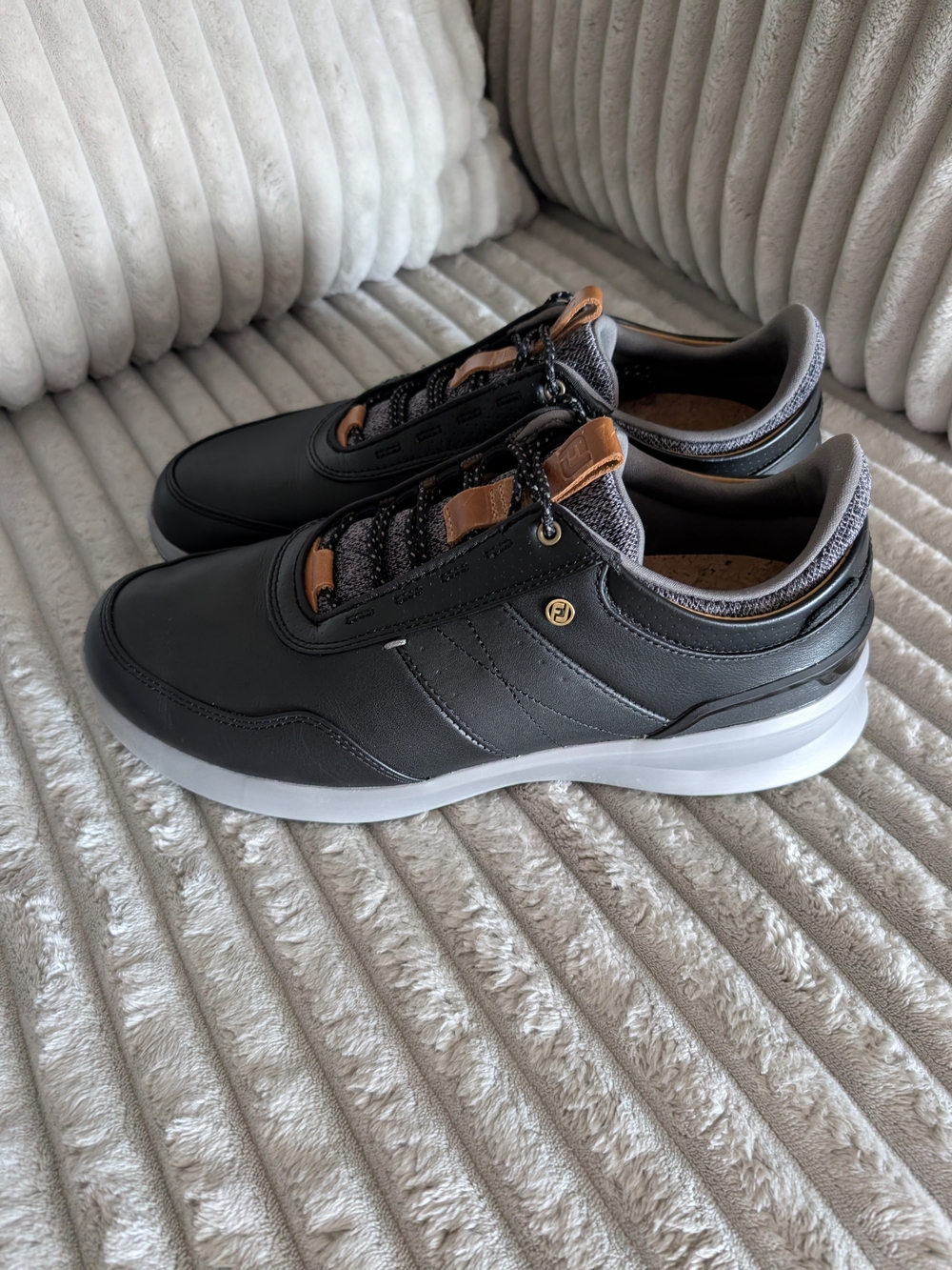 FootJoy Stratos Spikeless Golf Shoes